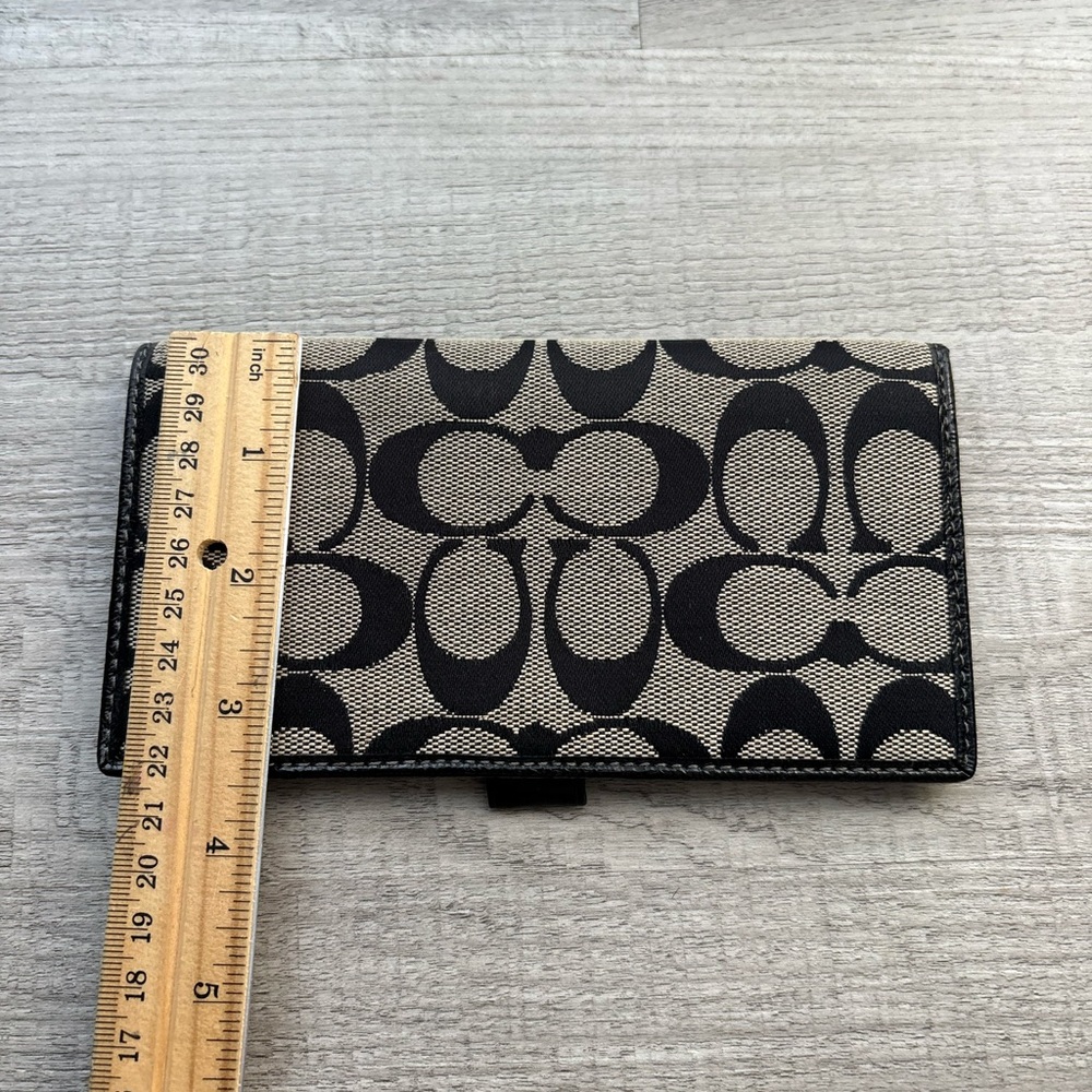 Coach Checkbook Cover Black & Gray Signature Jacquard Bi Fold - Picture 3 of 7